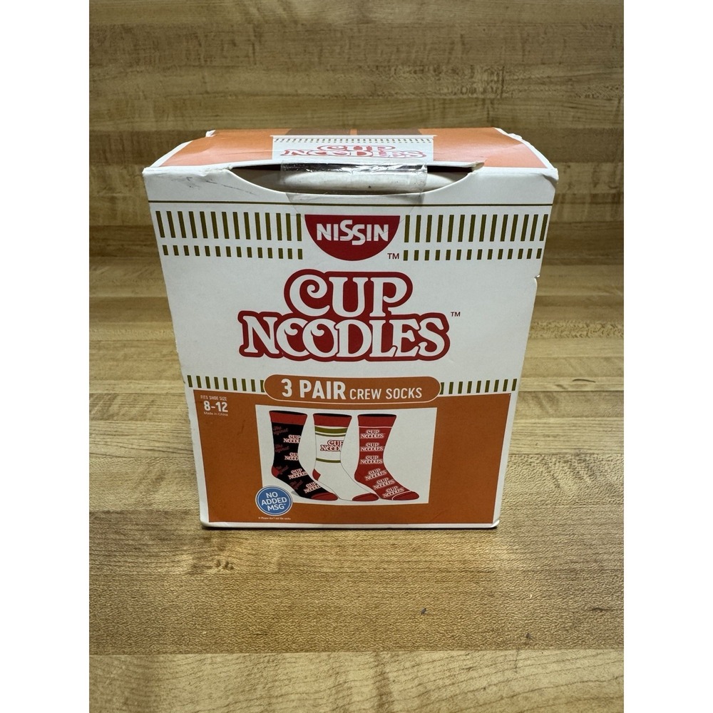 Bio World 3 Pair Cup of Noodles Ramen Crew Socks  Gift Box Men's Shoe Size 8-12